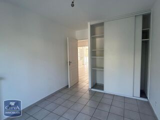  Appartement à louer 4 pièces 88 m²