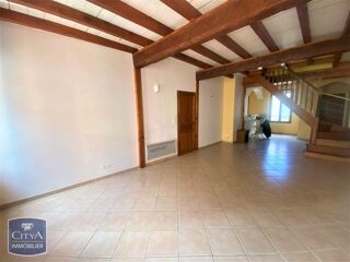  Appartement à louer 6 pièces 100 m²
