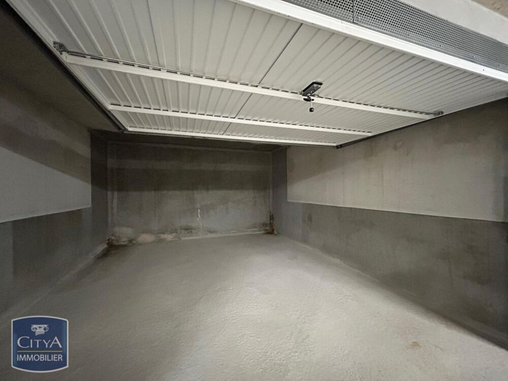 location Parking / Garage - 21 m² Antibes (06600)