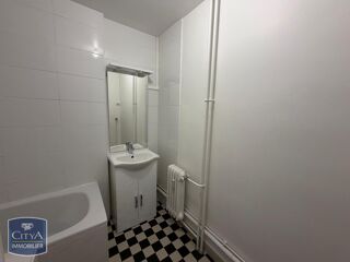  Appartement à louer 3 pièces 55 m²