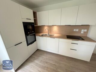  Appartement à louer 3 pièces 75 m²