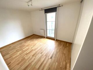  Appartement à louer 3 pièces 70 m²