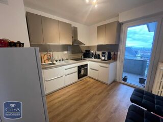  Appartement à louer 3 pièces 86 m²