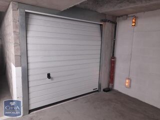  Parking / Garage à louer 14 m²