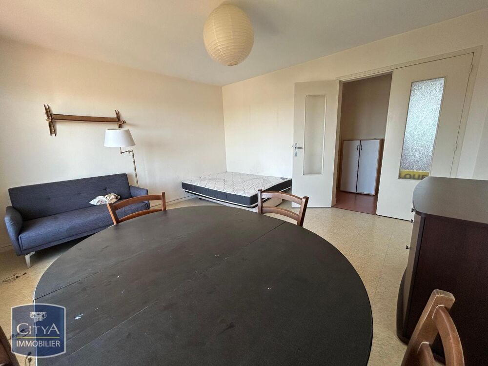 À LOUER : Découvrez ce charmant appartement T1 situé au ....