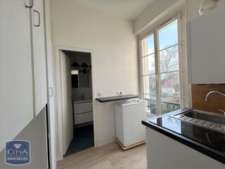  Appartement à louer 1 pièce 28 m²