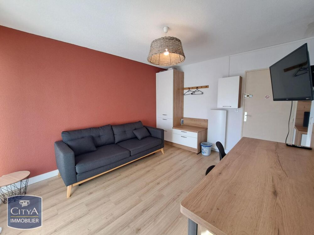 À LOUER A L'ANNEE : Appartement T1 Bis moderne à Royan -....