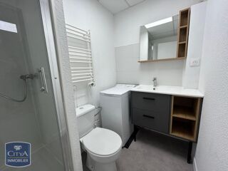  Appartement à louer 2 pièces 32 m²