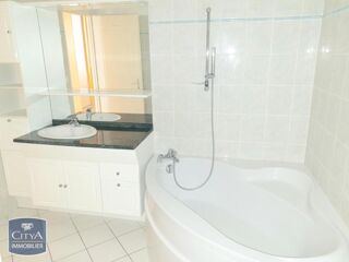  Appartement à louer 3 pièces 69 m²