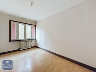  Appartement à louer 3 pièces 76 m²