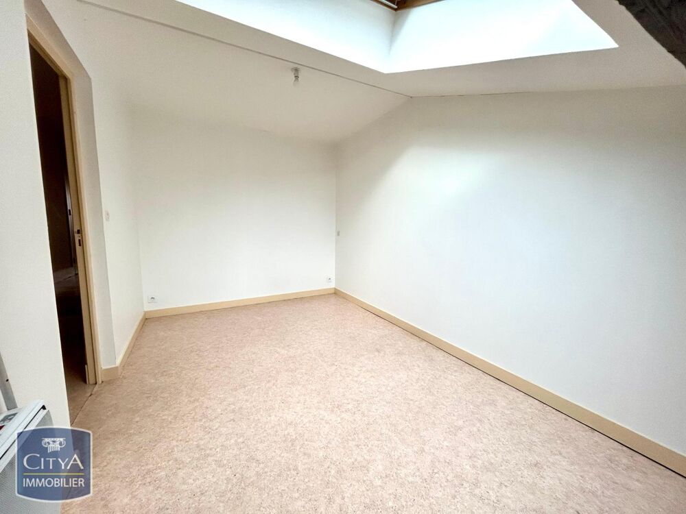 EXCLUSIVITÉ - APPARTEMENT 2 PIÈCES DANS IMMEUBLE ANCIEN ....
