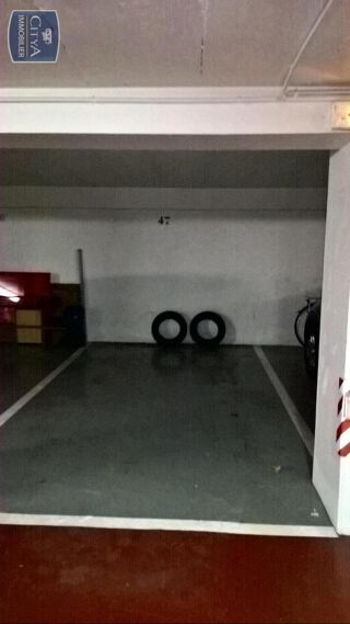 Parking / Garage � louer 
