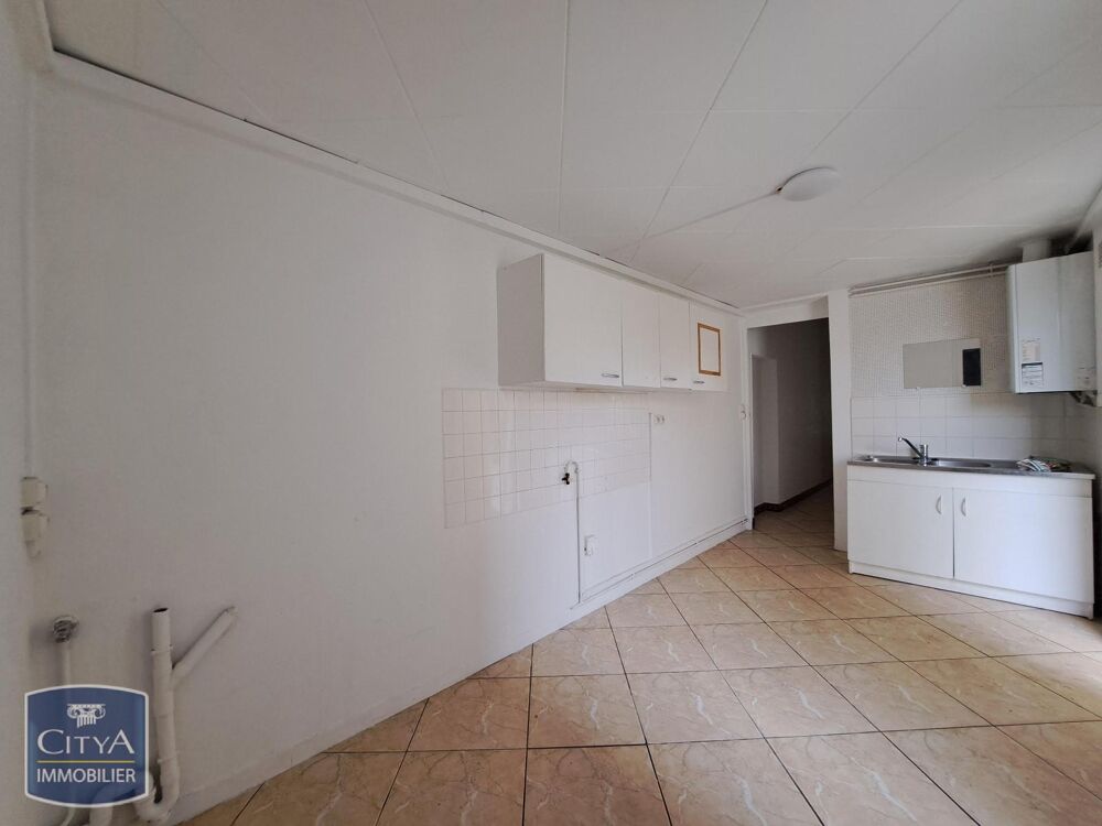 À LOUER : MAISON T3 NON MEUBLEE AVEC TERRASSE + JARDIN E....