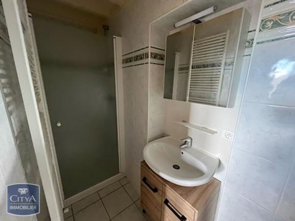 location Appartement - 2 pièce(s) - 37 m² La Chapelle-de-Guinchay (71570)