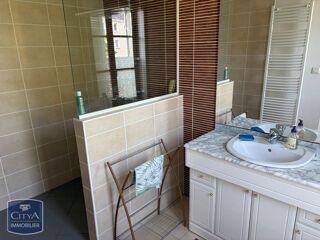  Appartement à louer 2 pièces 61 m²