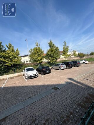  Parking / Garage � louer 