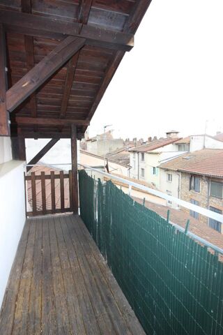  Appartement à louer 5 pièces 102 m²