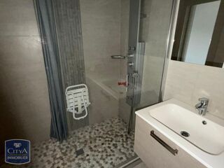  Appartement à louer 4 pièces 90 m²