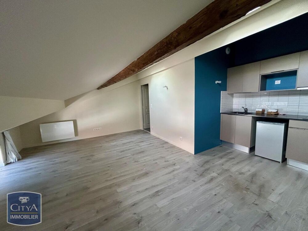 À LOUER ! Bienvenue dans votre futur cocon situé à AGEN,....