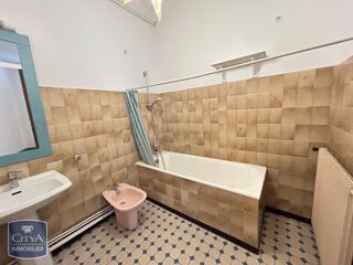  Appartement à louer 3 pièces 87 m²