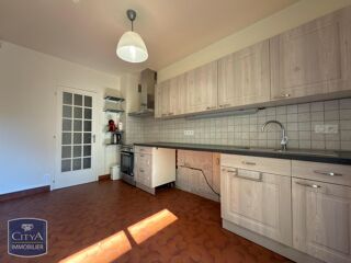  Appartement à louer 4 pièces 78 m²