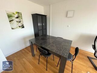  Appartement à louer 3 pièces 49 m²
