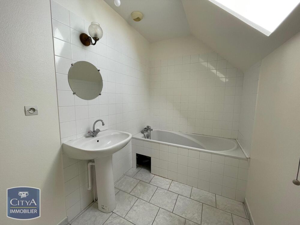 location Appartement - 3 pièce(s) - 77 m² Herbault (41190)
