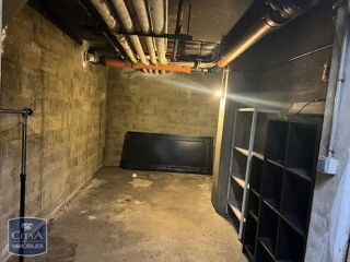  Parking / Garage à louer 