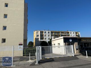  Parking / Garage à louer 14 m²