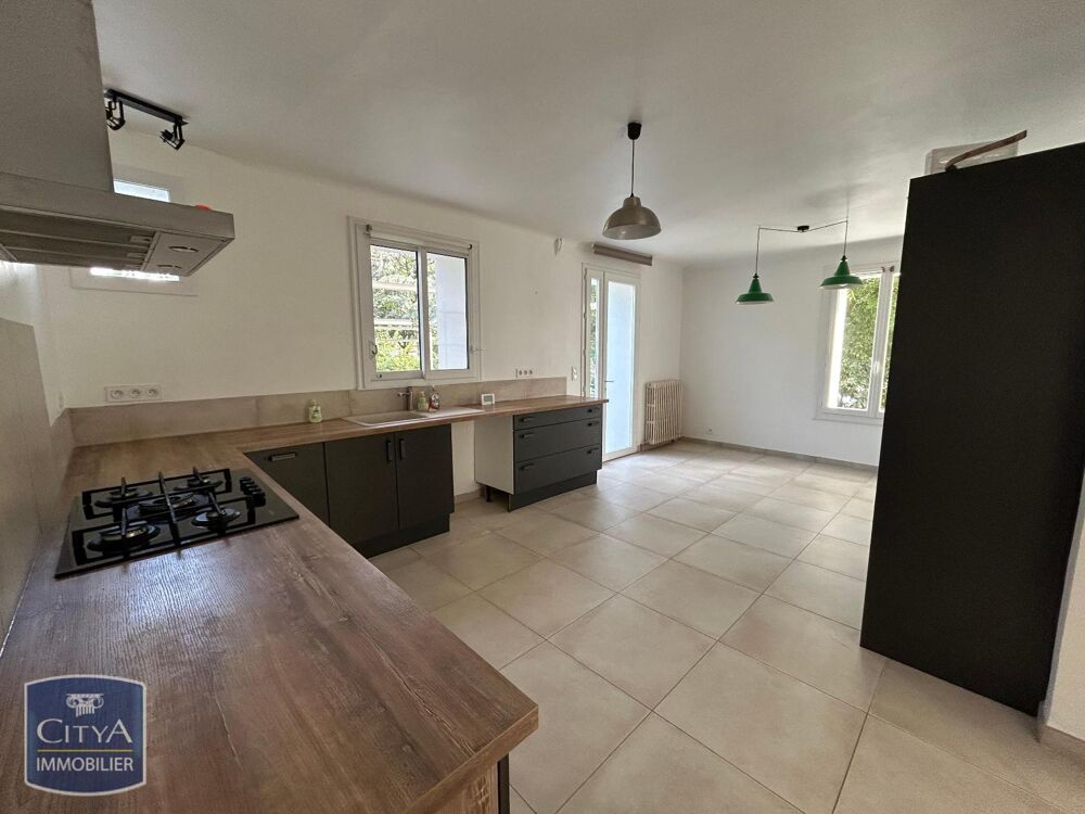 location Maison - 5 pièce(s) - 135 m² Saint-Pierre-des-Corps (37700)