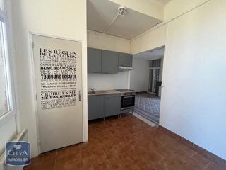  Appartement à louer 3 pièces 55 m²