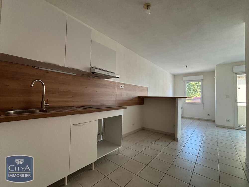location Appartement - 1 pièce(s) - 47 m² Nimes (30900)
