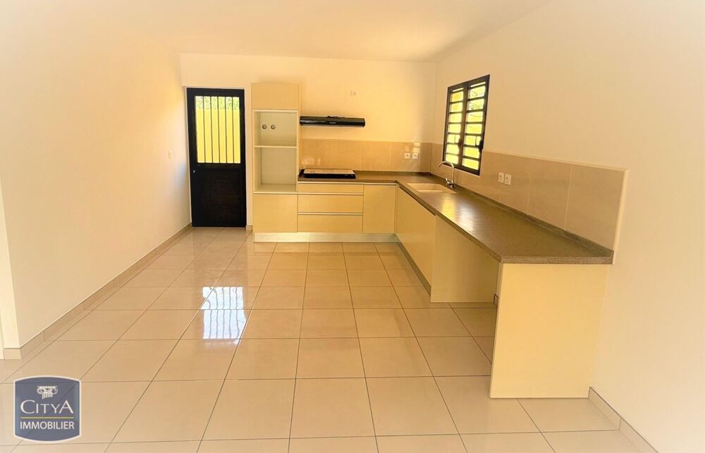 location Maison - 4 pièce(s) - 109 m² Saint-André (97440)
