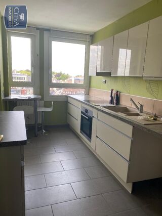  Appartement à louer 2 pièces 67 m²