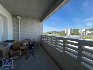  Appartement à louer 4 pièces 90 m²