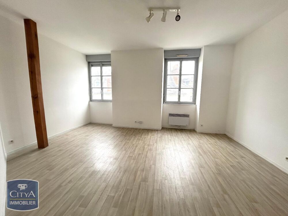 Hyper centre - Place Molière Appartement T2 situé dans l....