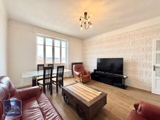  Appartement à louer 4 pièces 105 m²