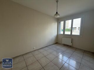  Appartement à louer 3 pièces 71 m²