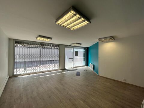   Location / Local Commercial - 40 m² 