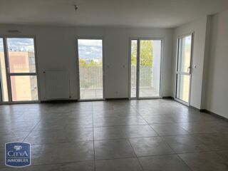  Appartement à louer 3 pièces 74 m²