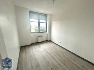  Appartement à louer 3 pièces 62 m²