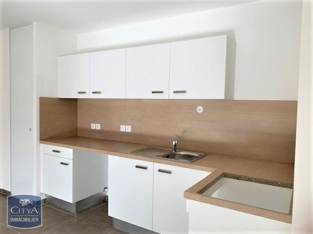 location Appartement - 4 pièce(s) - 83 m² Lyon 8