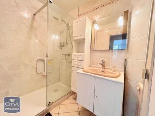  Appartement à louer 3 pièces 68 m²