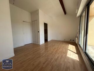  Appartement à louer 2 pièces 32 m²