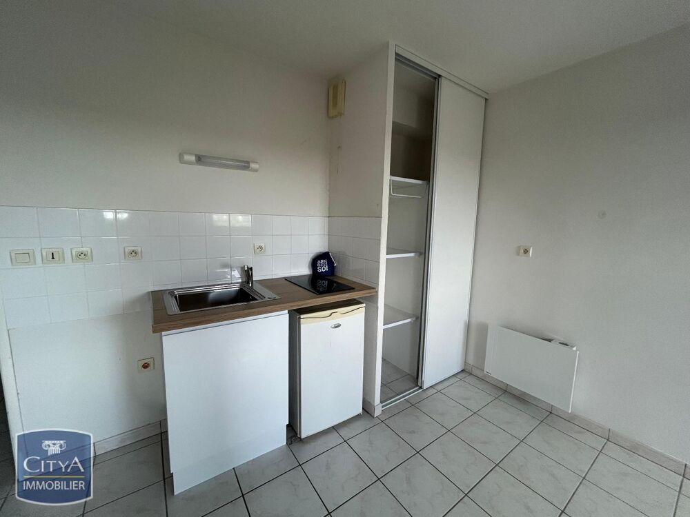 location Appartement - 1 pièce(s) - 27 m² Saint-Quentin (02100)