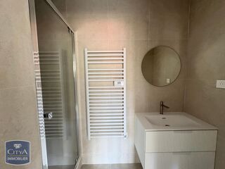  Appartement à louer 3 pièces 64 m²