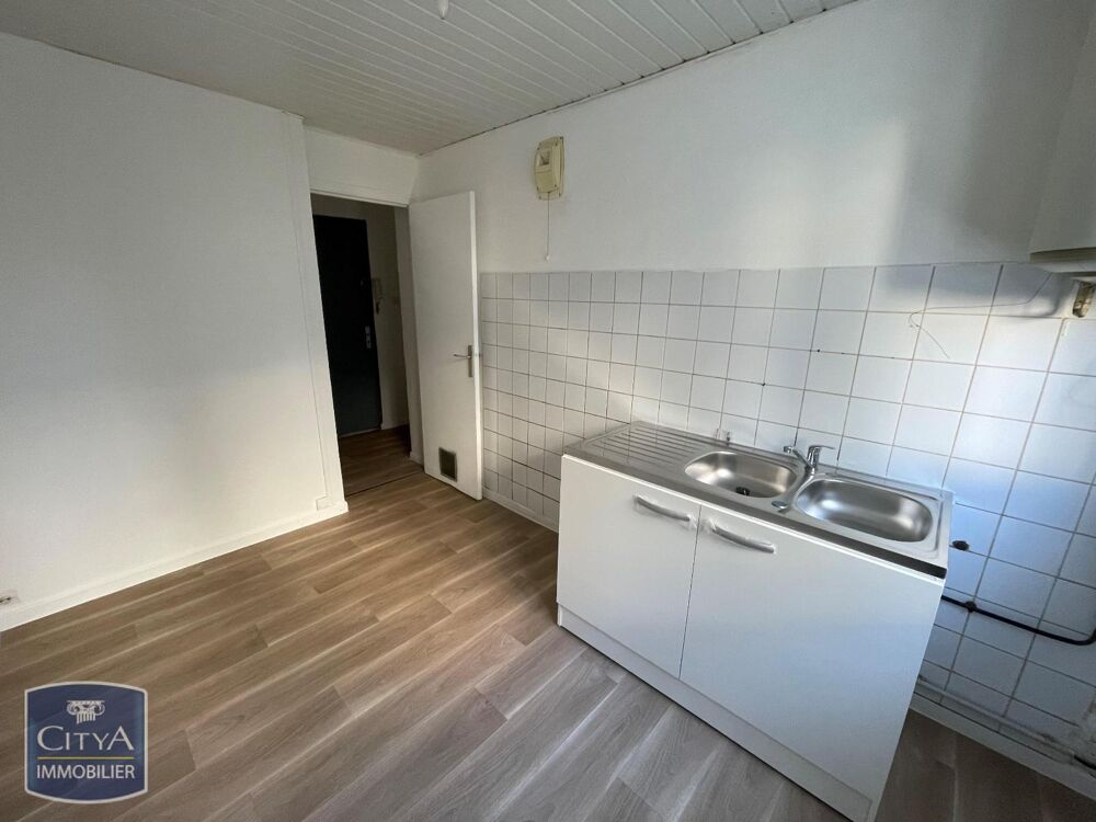 À LOUER : Appartement F3, 74 avenue Jules Vallès. Compre....