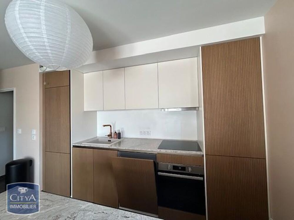 location Appartement - 3 pièce(s) - 66 m² Lyon 8