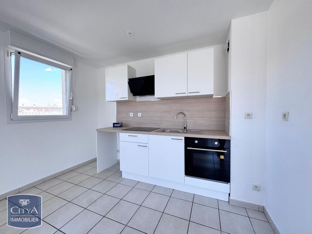 À LOUER : Appartement T2 rénové à Tomblaine, idéalement ....