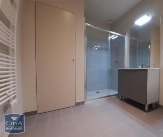  Appartement à louer 2 pièces 62 m²